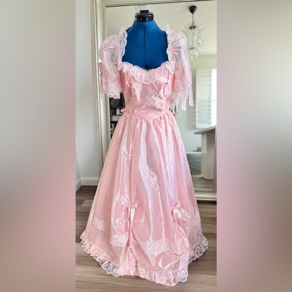 Vintage Dresses & Skirts - vintage 80s prom dress pink lace puffy bows tulle ball gown puff sleeves ILGWU